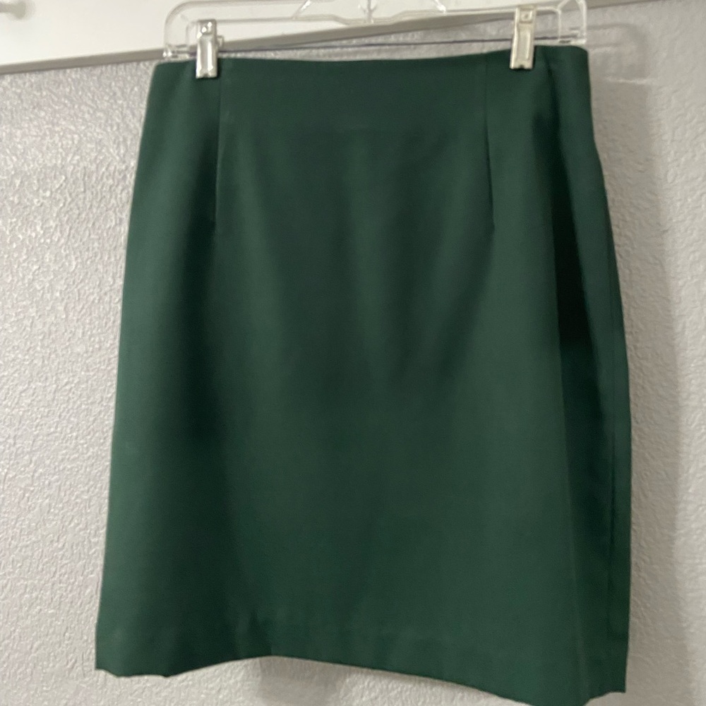 81st & Park emerald green skirt